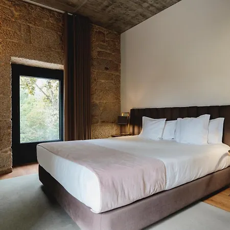 Bed & Breakfast Borralha Hotel, Restaurante &