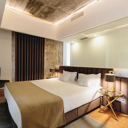 Bed & Breakfast Borralha Hotel, Restaurante & 4*