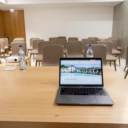 Bed & Breakfast Borralha Hotel, Restaurante & 4*