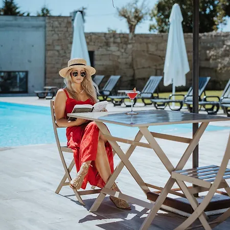 Borralha Hotel, Restaurante & Вила-Реал