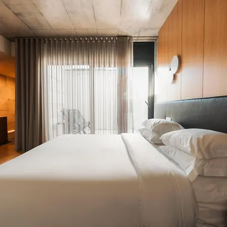 Bed & Breakfast Borralha Hotel, Restaurante & 4*