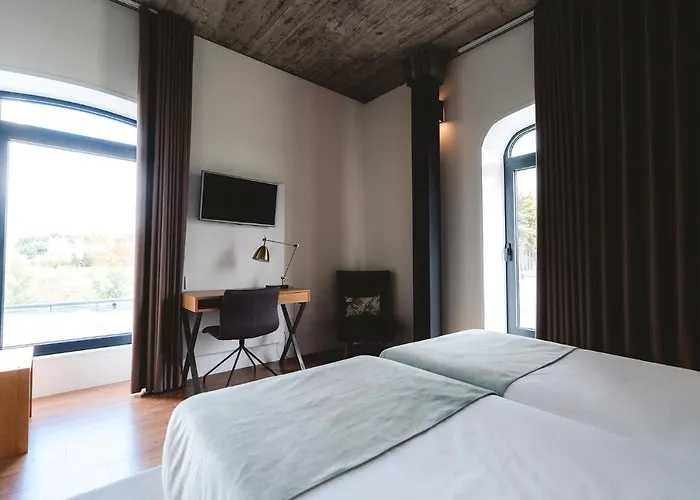 Borralha Hotel, Restaurante & فندق مبيت وإفطار