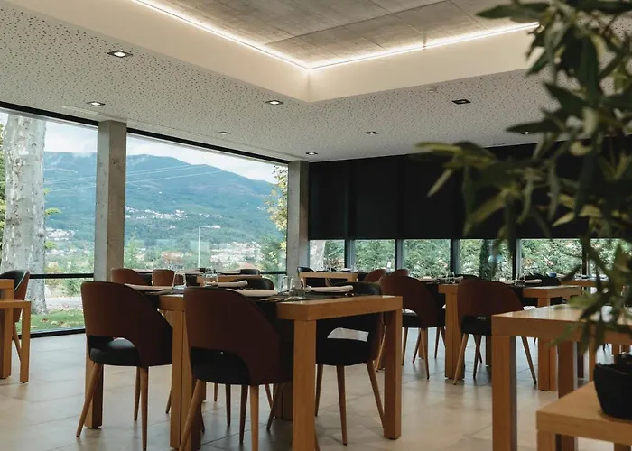Borralha Hotel, Restaurante & فندق مبيت وإفطار