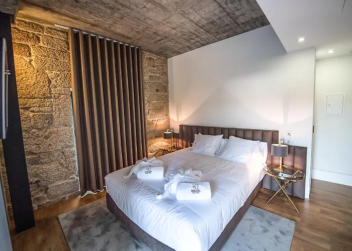 Borralha Hotel, Restaurante & Alojamento de Acomodação e Pequeno-almoço 4*