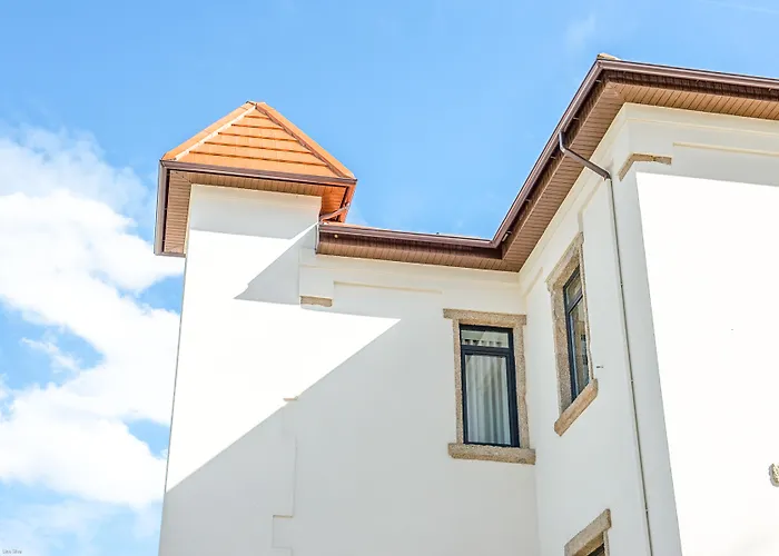 Borralha Hotel, Restaurante & Alojamento de Acomodação e Pequeno-almoço Vila Real