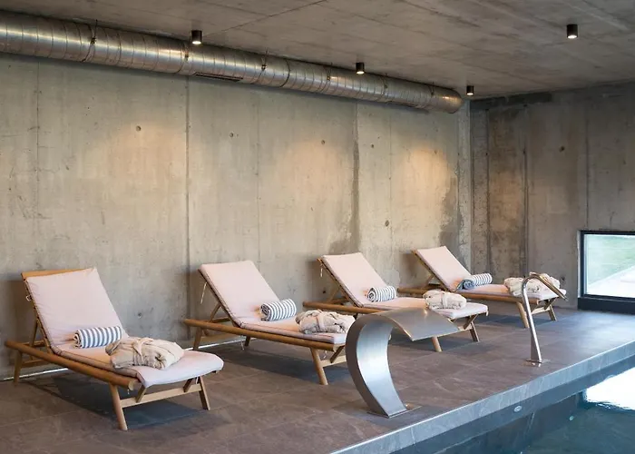 Bed & Breakfast Borralha Hotel, Restaurante & 4*