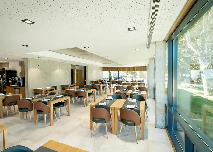 Alojamento de Acomodação e Pequeno-almoço Borralha Hotel, Restaurante & Vila Real