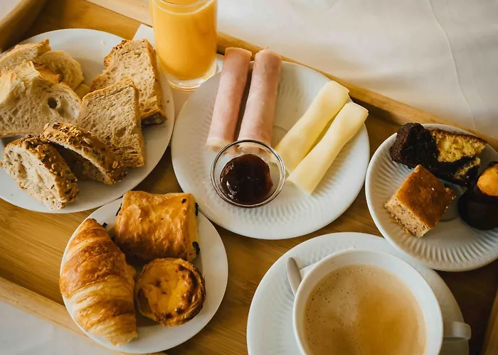 Borralha Hotel, Restaurante & Alojamento de Acomodação e Pequeno-almoço 4*